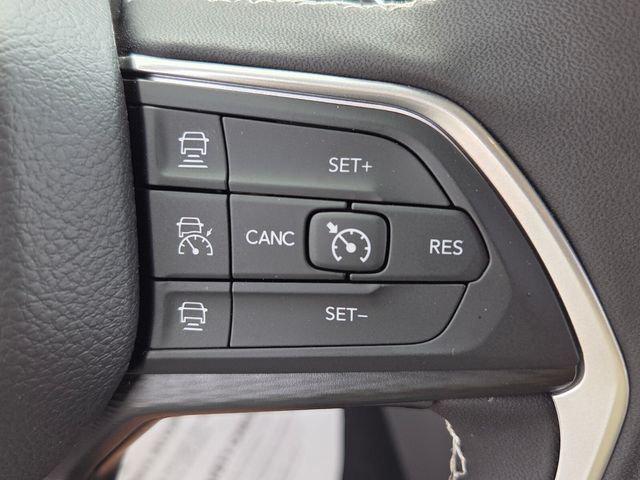 2025 Jeep Grand Cherokee Altitude X 4x2
