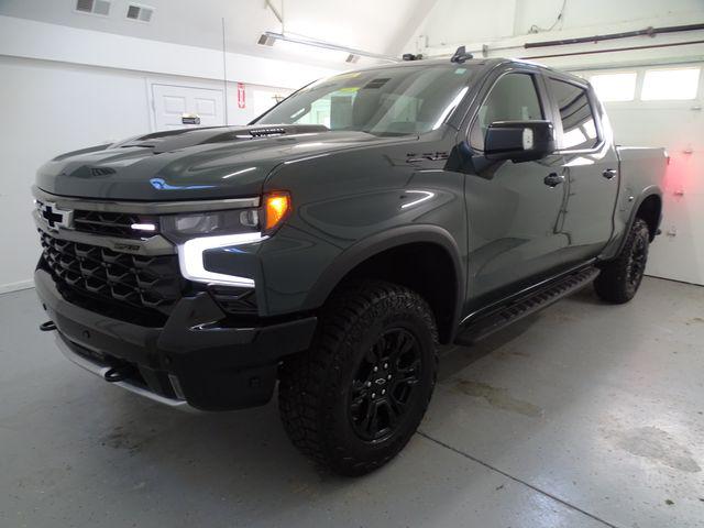 2025 Chevrolet Silverado 1500 4WD Crew Cab Short Bed ZR2