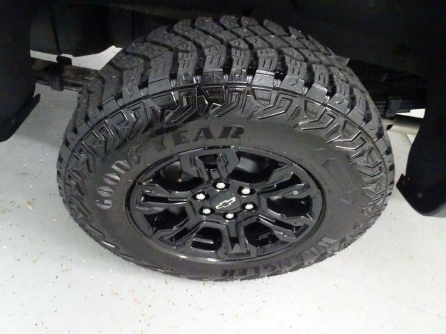 2025 Chevrolet Silverado 1500 4WD Crew Cab Short Bed ZR2