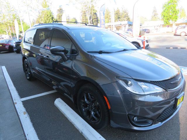 2020 Chrysler Pacifica Touring L Plus