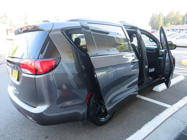 2020 Chrysler Pacifica Touring L Plus