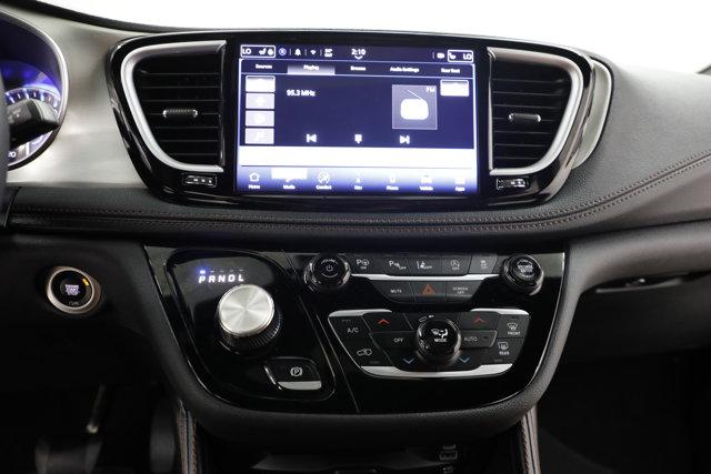 2024 Chrysler Pacifica Pinnacle AWD