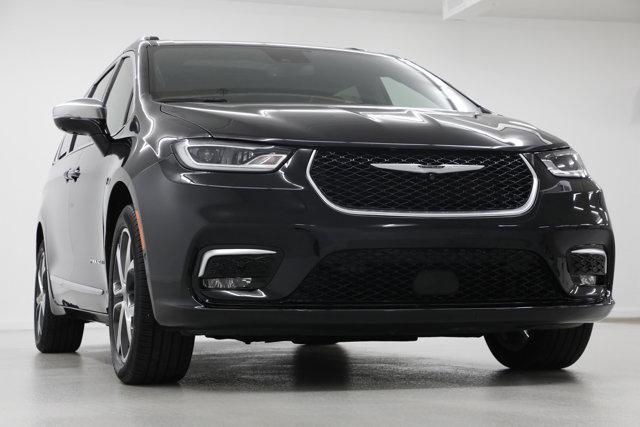 2024 Chrysler Pacifica Pinnacle AWD