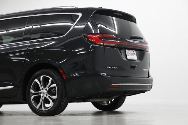 2024 Chrysler Pacifica Pinnacle AWD