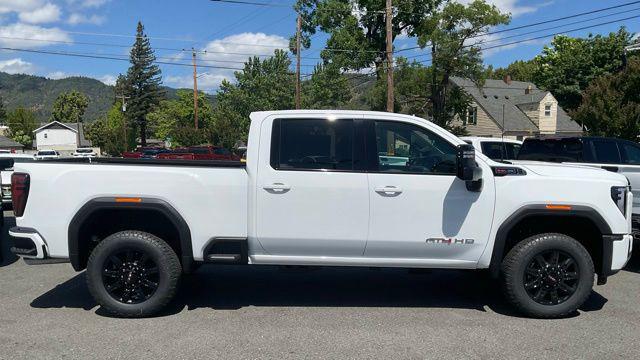 2026 GMC Sierra 2500HD Crew Cab, Standard Bed, AT4, 4WD