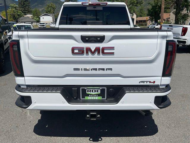 2026 GMC Sierra 2500HD Crew Cab, Standard Bed, AT4, 4WD