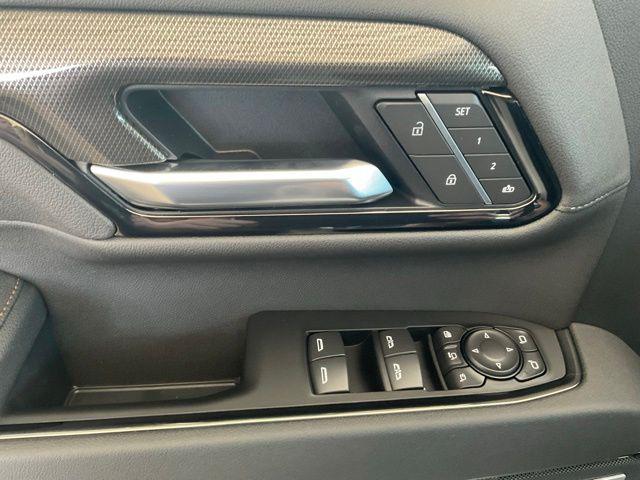 2026 GMC Sierra 2500HD Crew Cab, Standard Bed, AT4, 4WD