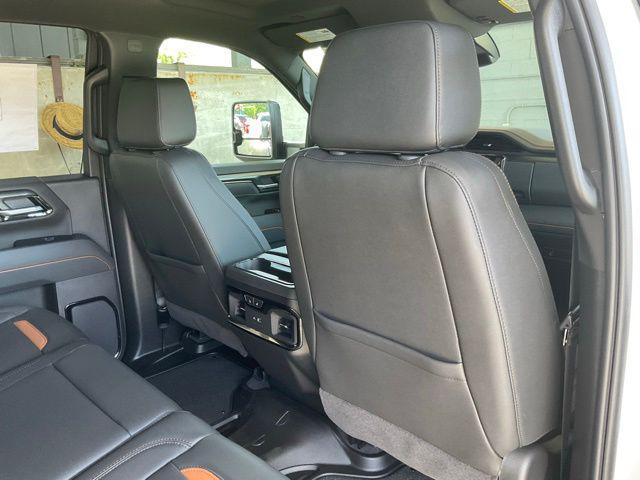 2026 GMC Sierra 2500HD Crew Cab, Standard Bed, AT4, 4WD
