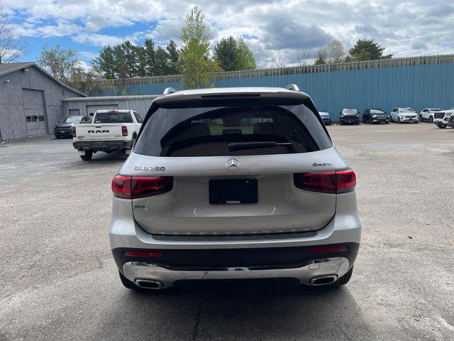 2023 Mercedes-Benz GLB 4MATIC