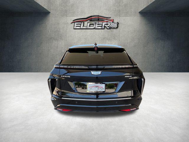 2024 Cadillac iQ Luxury w/1SC