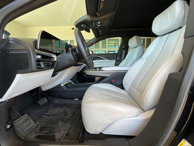 2024 Cadillac iQ Luxury w/1SC
