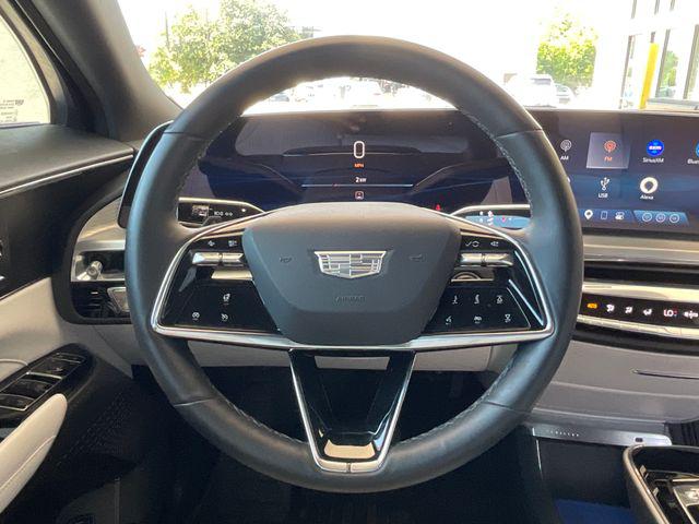 2024 Cadillac iQ Luxury w/1SC
