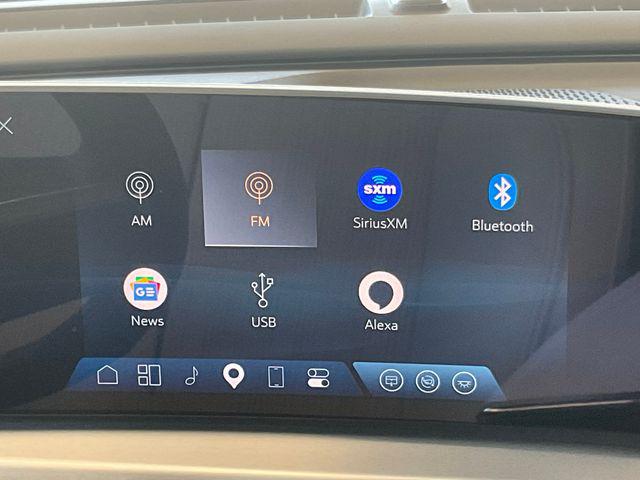 2024 Cadillac iQ Luxury w/1SC