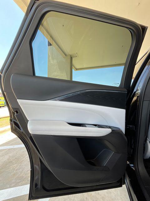 2024 Cadillac iQ Luxury w/1SC