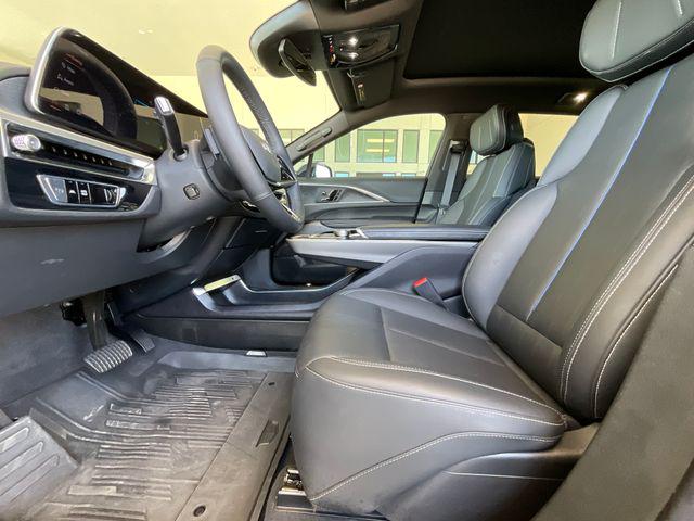 2024 Cadillac iQ Sport w/1SF