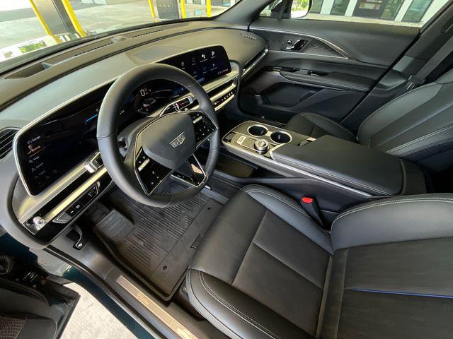 2024 Cadillac iQ Sport w/1SF