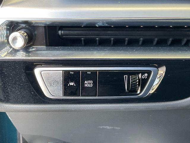 2024 Cadillac iQ Sport w/1SF