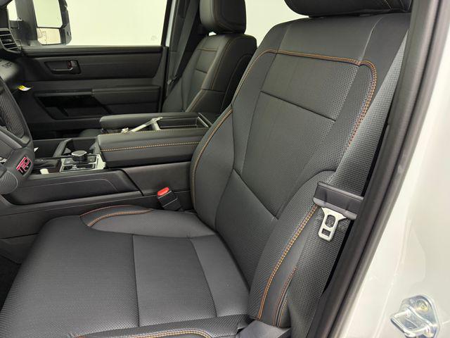 2026 Toyota Tundra Limited CrewMax 5.5' Bed