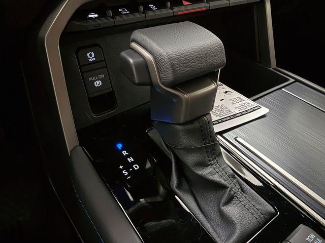 2026 Toyota Tundra Platinum Hybrid CrewMax 5.5' Bed