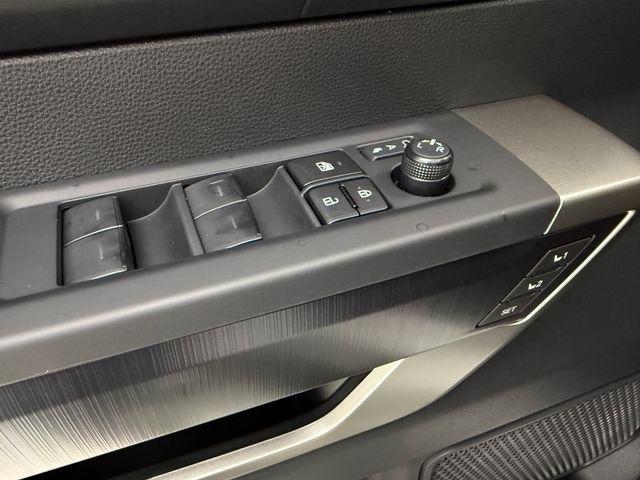 2026 Toyota Tundra Platinum Hybrid CrewMax 5.5' Bed
