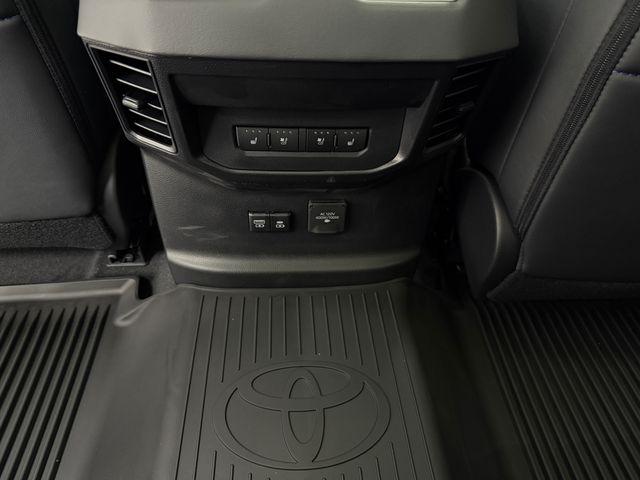 2026 Toyota Tundra Platinum Hybrid CrewMax 5.5' Bed