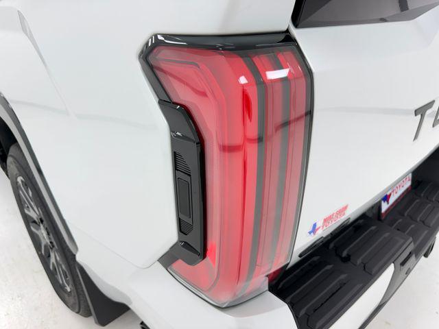 2026 Toyota Tundra Platinum Hybrid CrewMax 5.5' Bed