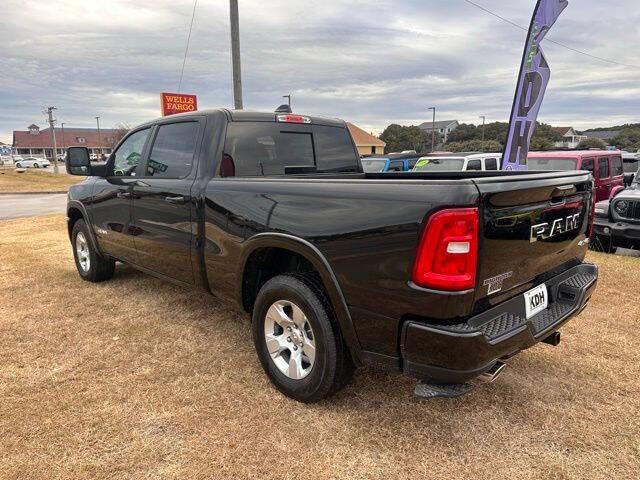 2025 Ram 1500 Big Horn Crew Cab 4x4 6'4" Box