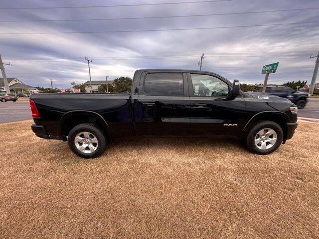2025 Ram 1500 Big Horn Crew Cab 4x4 6'4" Box