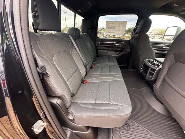 2025 Ram 1500 Big Horn Crew Cab 4x4 6'4" Box