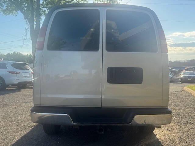 2005 Chevrolet Express 2500 3dr Van
