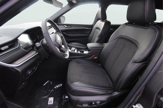 2026 Jeep Grand Cherokee L Altitude 4x4