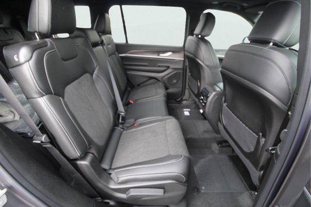 2026 Jeep Grand Cherokee L Altitude 4x4