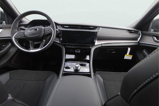 2026 Jeep Grand Cherokee L Altitude 4x4
