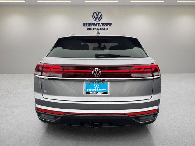 2026 Volkswagen Atlas Cross Sport SE with Technology