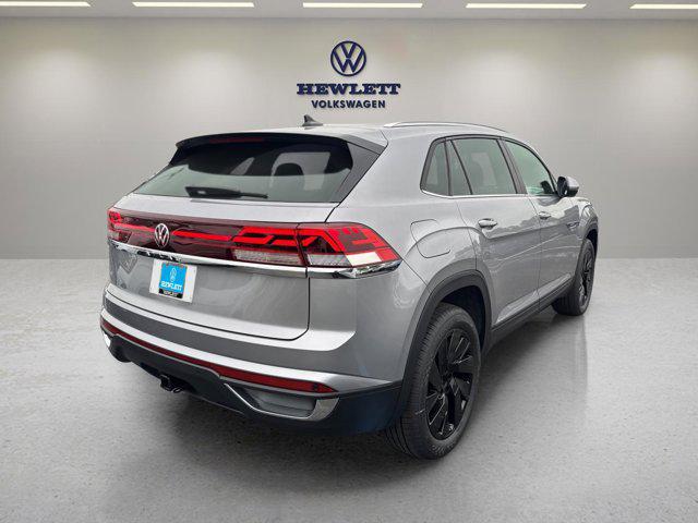 2026 Volkswagen Atlas Cross Sport SE with Technology
