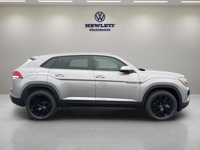 2026 Volkswagen Atlas Cross Sport SE with Technology