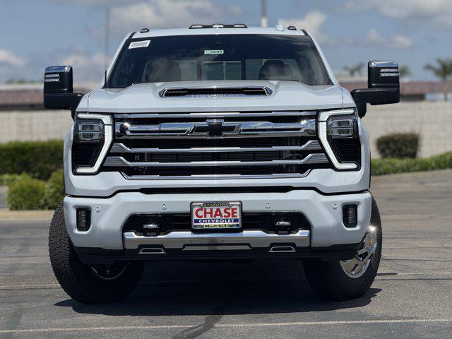 2026 Chevrolet Silverado 3500HD Crew Cab, Long Bed, High Country Dual Rear Wheel, RWD
