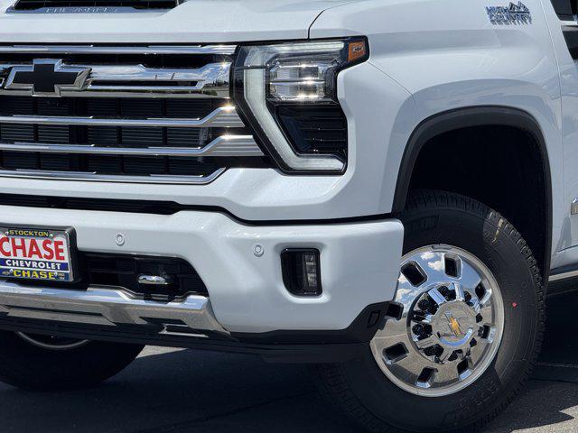 2026 Chevrolet Silverado 3500HD Crew Cab, Long Bed, High Country Dual Rear Wheel, RWD
