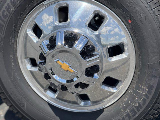 2026 Chevrolet Silverado 3500HD Crew Cab, Long Bed, High Country Dual Rear Wheel, RWD