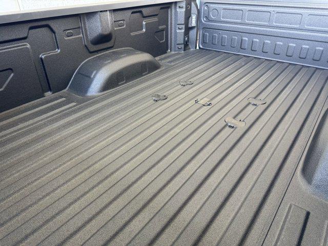 2026 Chevrolet Silverado 3500HD Crew Cab, Long Bed, High Country Dual Rear Wheel, RWD