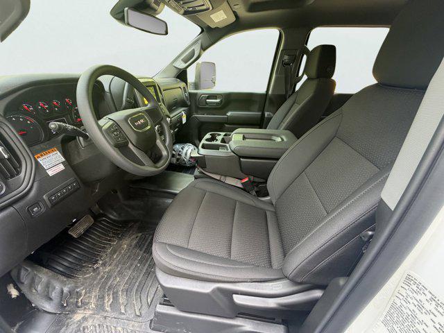 2026 GMC Sierra 2500HD Crew Cab, Long Bed, Pro, 4WD