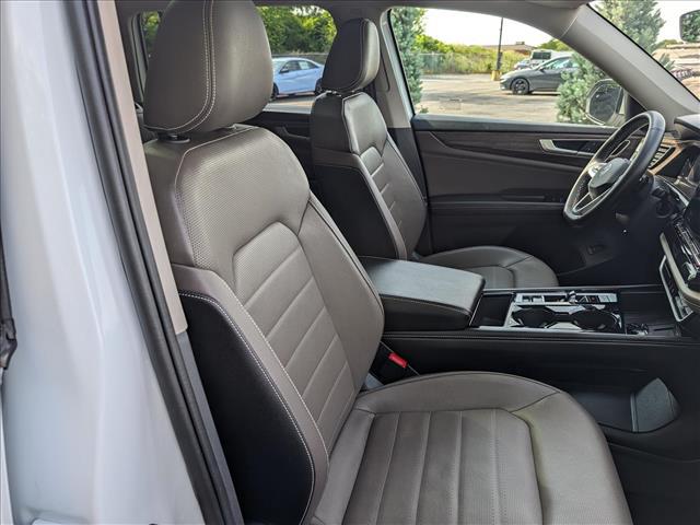 2025 Volkswagen Atlas 2.0T SEL