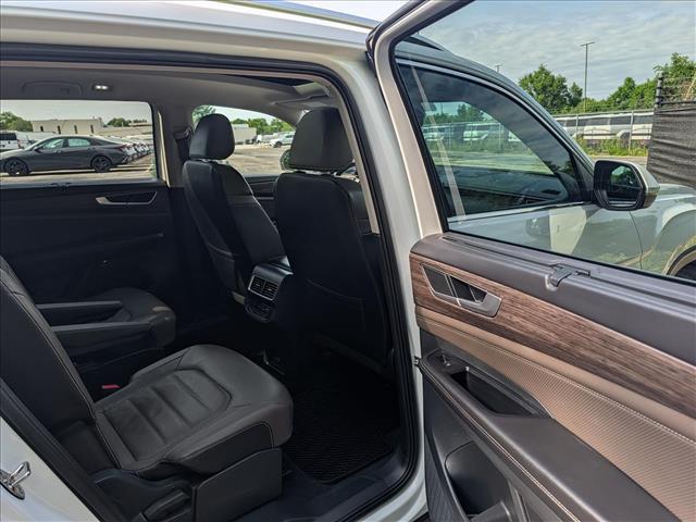 2025 Volkswagen Atlas 2.0T SEL