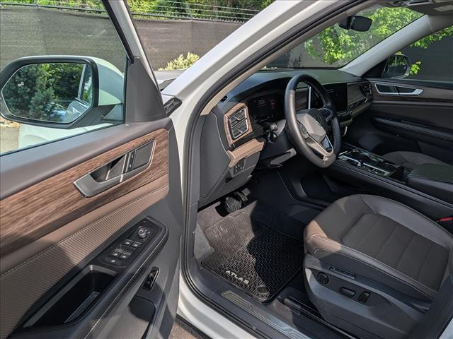 2025 Volkswagen Atlas 2.0T SEL