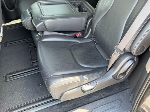 2025 Kia Carnival MPV LXS