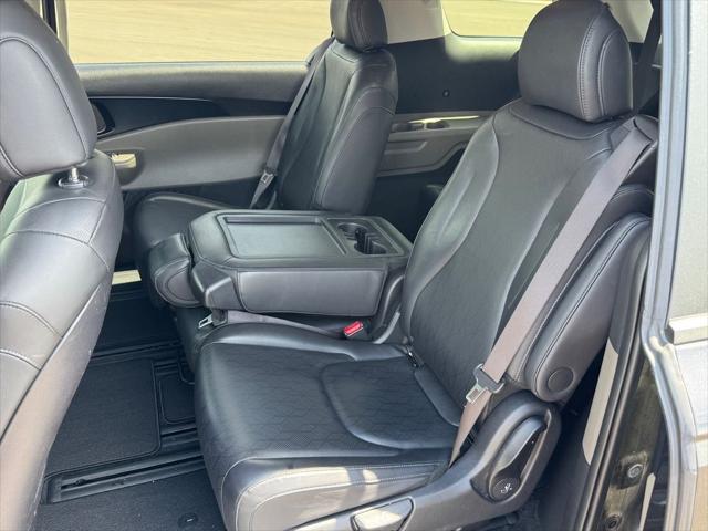 2025 Kia Carnival MPV LXS
