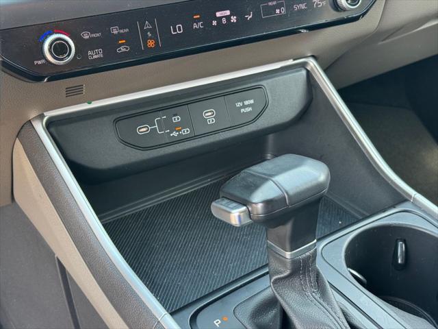 2025 Kia Carnival MPV LXS