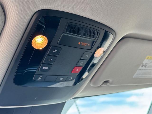 2025 Kia Carnival MPV LXS