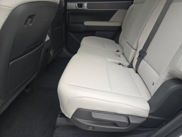 2026 Hyundai Santa Fe SE