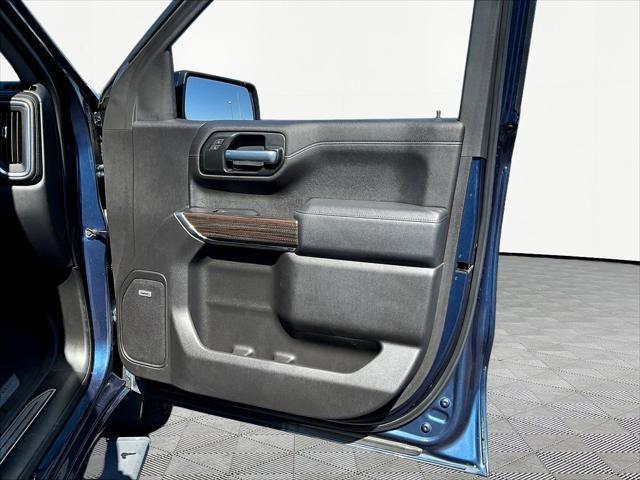 2020 Chevrolet Silverado 1500 4WD Crew Cab Short Bed RST